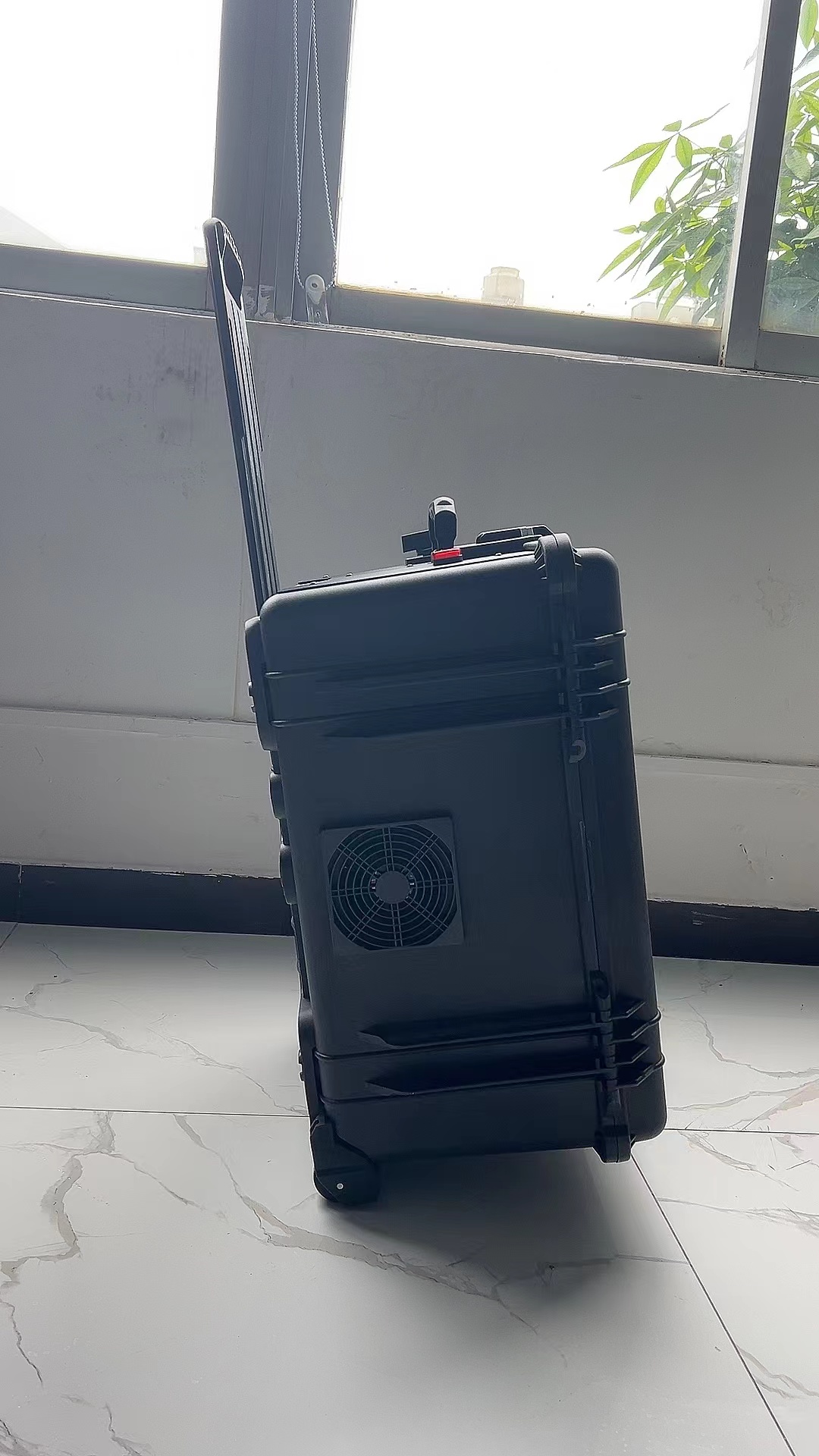 淄博手拉箱型移动通信干扰器